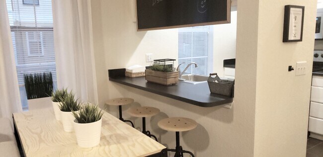 Foto del edificio - Furnished Pool View Condo x Rent @ Park No...