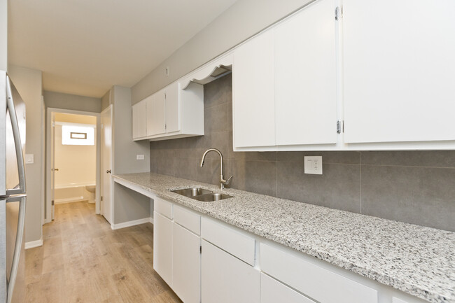 Foto del edificio - 216 N West St