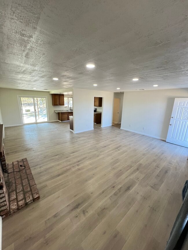 Building Photo - 6941 Hanford Ave