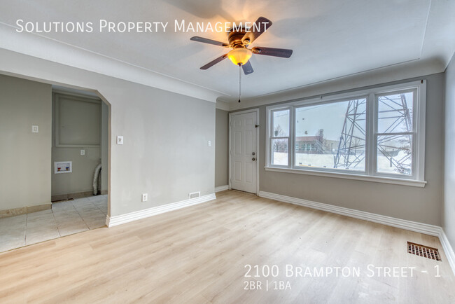 Photo du bâtiment - **Main Floor 2 Bedroom**