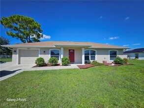 Building Photo - 1642 Cheshire Cir N