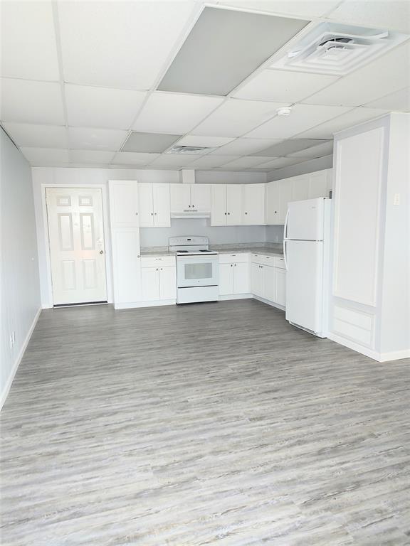 Building Photo - 4615 Heron St