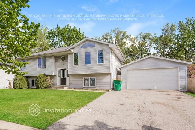 Building Photo - 2904 Facel Vega Dr
