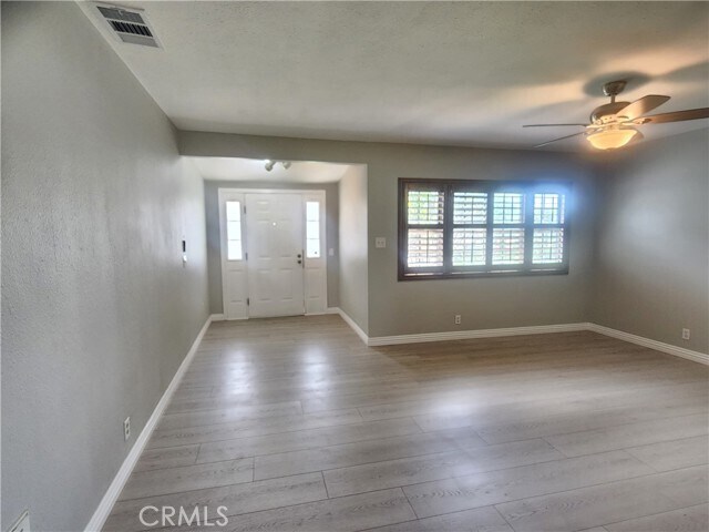 Foto del edificio - 309 N Leland Ave