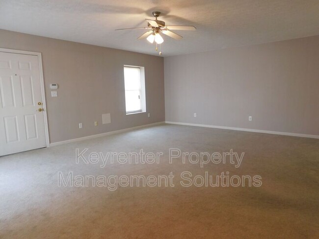 Building Photo - 24 Rose Garden Ln