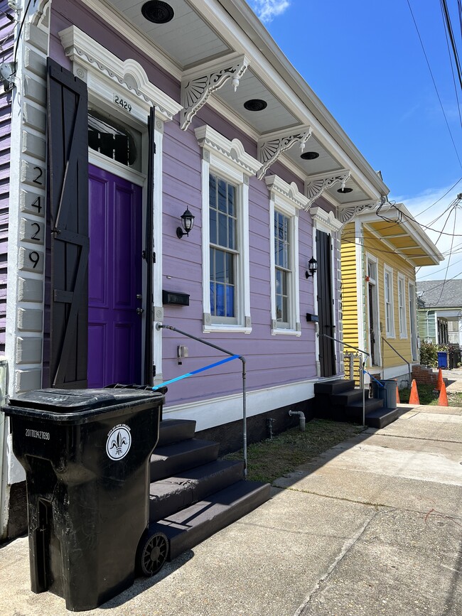 Photo - 2427 S Robertson St Townhome