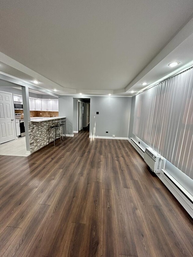 8647 Central Ave Unit 1D, Burbank, IL 60459 Condo for Rent in Burbank