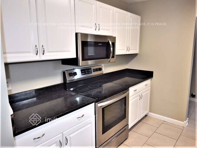Building Photo - 5644 Snead Cir