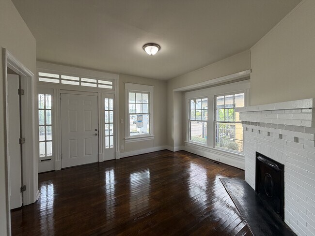 Building Photo - 1814 20th Street Ensley