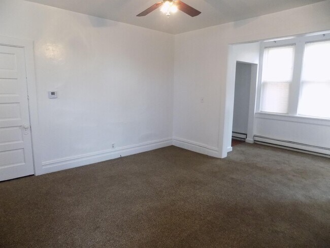 Building Photo - 1403 Hamilton St