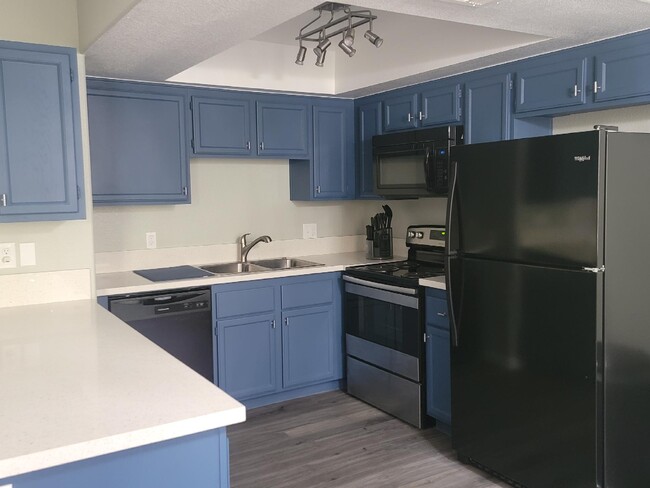 Foto del edificio - 8410 Eldora Ave