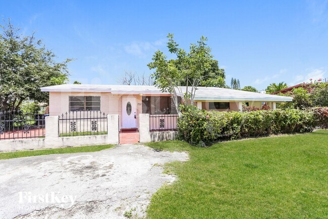 Foto del edificio - 731 NW 175th Dr