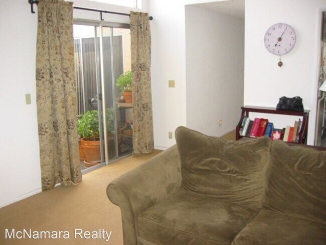 Building Photo - 3 br, 2 bath House - 83 Del Oro Court
