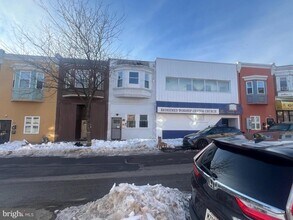 Building Photo - 616 S 60th St