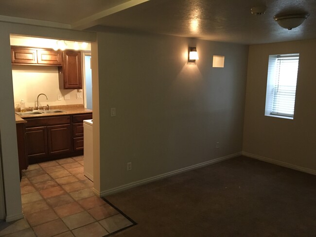 Building Photo - 517 S 500 E