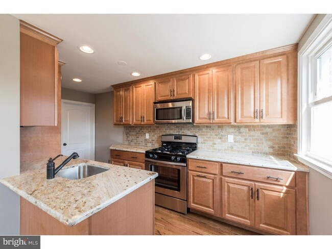 Building Photo - 409 Terravilla Ln