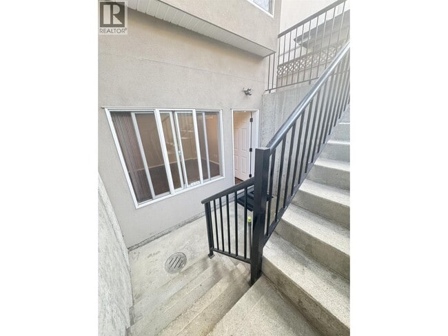 Building Photo - 2111 Fraserview Dr