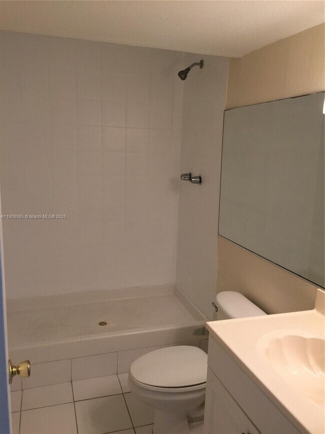 Foto del edificio - 1251 NE 108th St