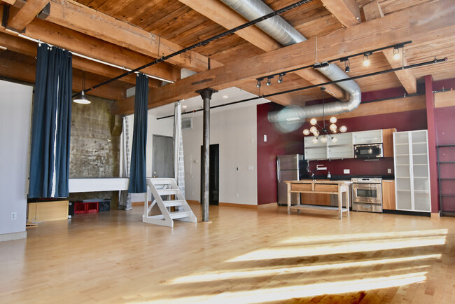 Building Photo - 950 Dorchester Ave