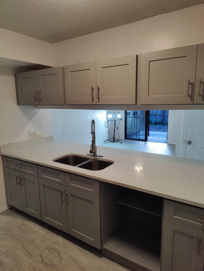 Building Photo - 1825 SW 67th Terrace