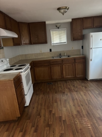 Building Photo - 205 Cherry Tree Dr