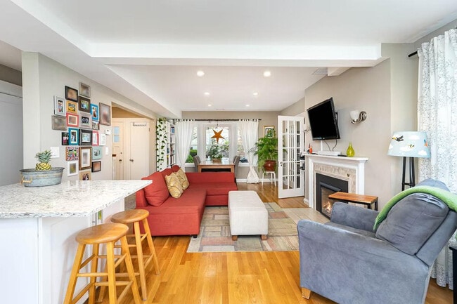 Building Photo - 5 Piedmont St