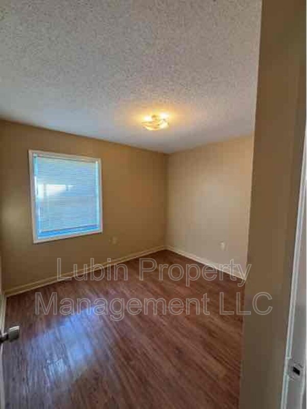 Building Photo - 3258 Keystone Ave