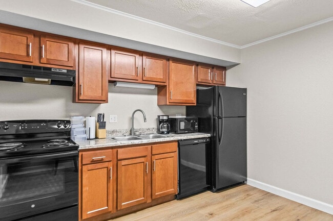 Building Photo - 2309 Cherry Hills Dr