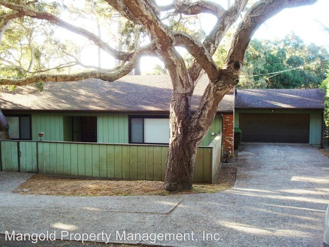 Building Photo - 2848 Forest Lodge Rd