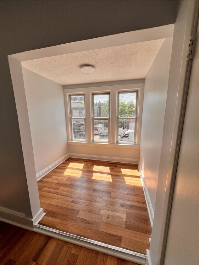 Foto principal - 107-29 104th St