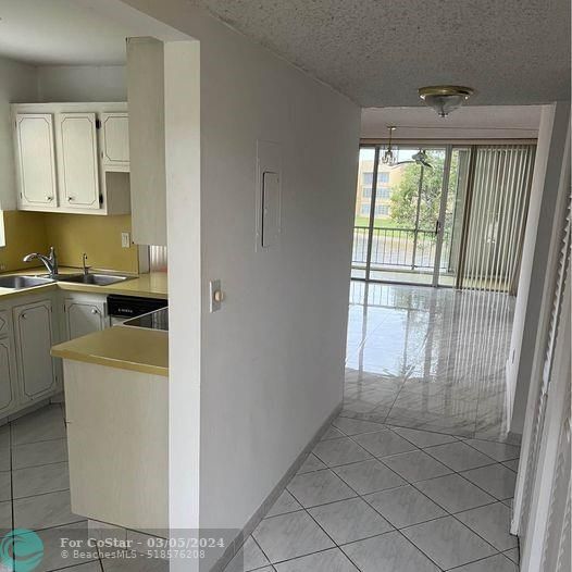 Foto del edificio - 5750 NW 64th Ave