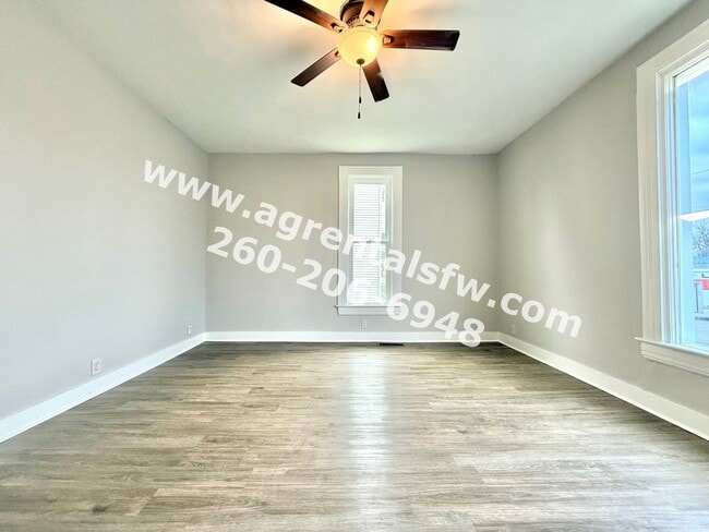 Foto del edificio - 615 S Jefferson St