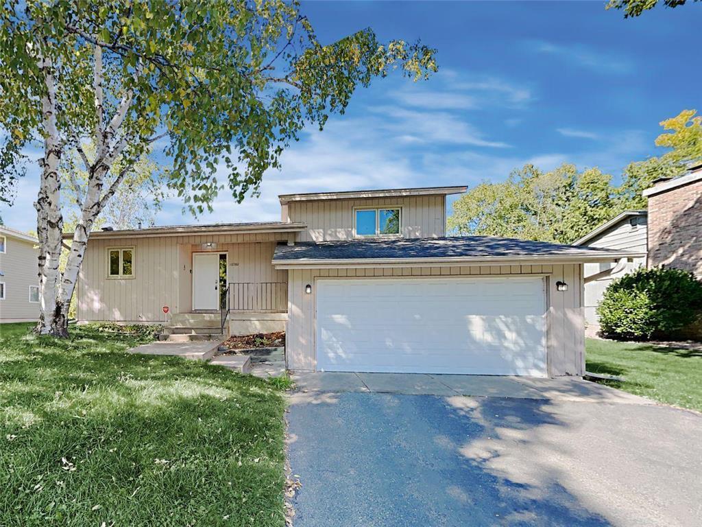 10760 Woodwatch Cir, Eden Prairie, MN 55347 House Rental in Eden