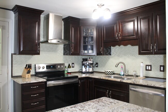 Foto del edificio - 5 Cheryl Ave