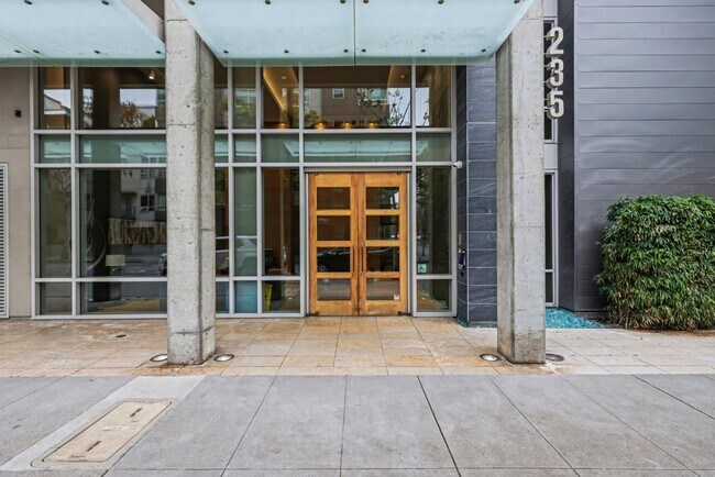 Foto del edificio - 235 Berry St