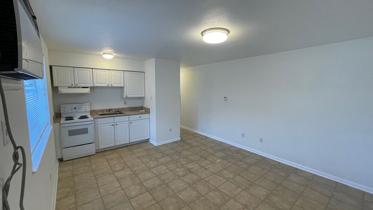 Primary Photo - 1504 Carrollton Ave