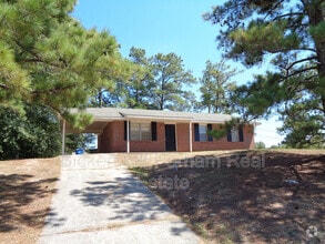 Building Photo - 2102 Winifred Ln