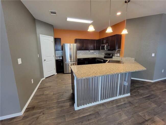 Building Photo - 5917 Brampton Ln