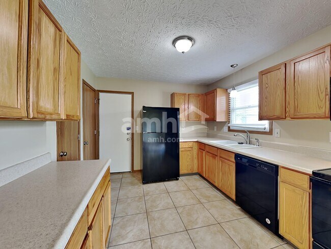 Building Photo - 3448 Dristor Dr