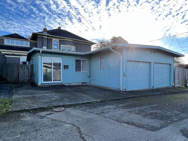 Exterior - 1625 D St