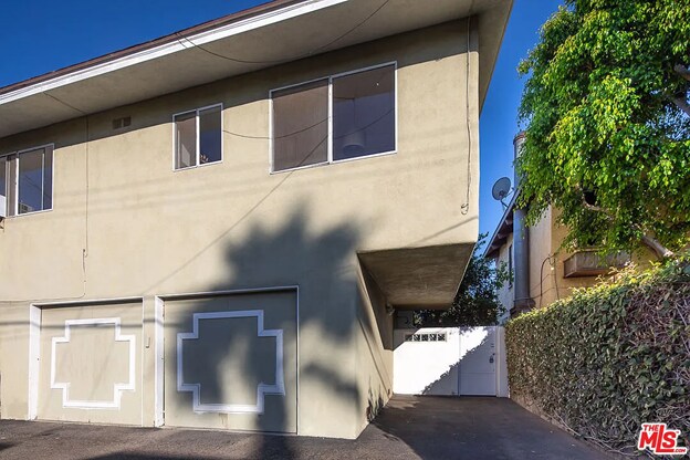 Building Photo - 603 Boccaccio Ave