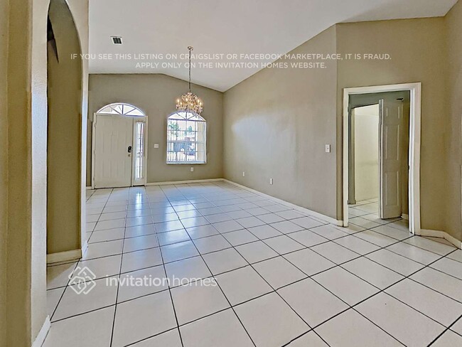 Foto del edificio - 16880 SW 141st Ct