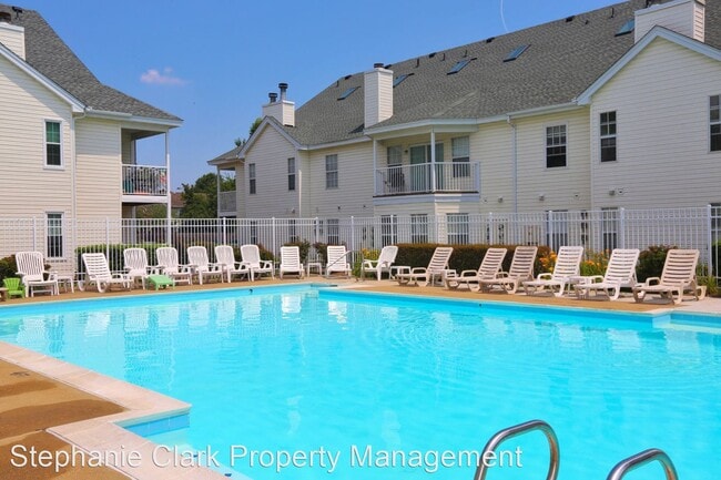 Building Photo - 1 br, 1.5 bath House - 1591 Penrose Arch