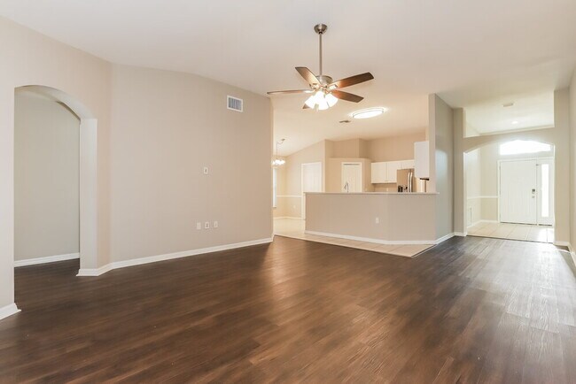 Building Photo - 1616 Hulett Dr