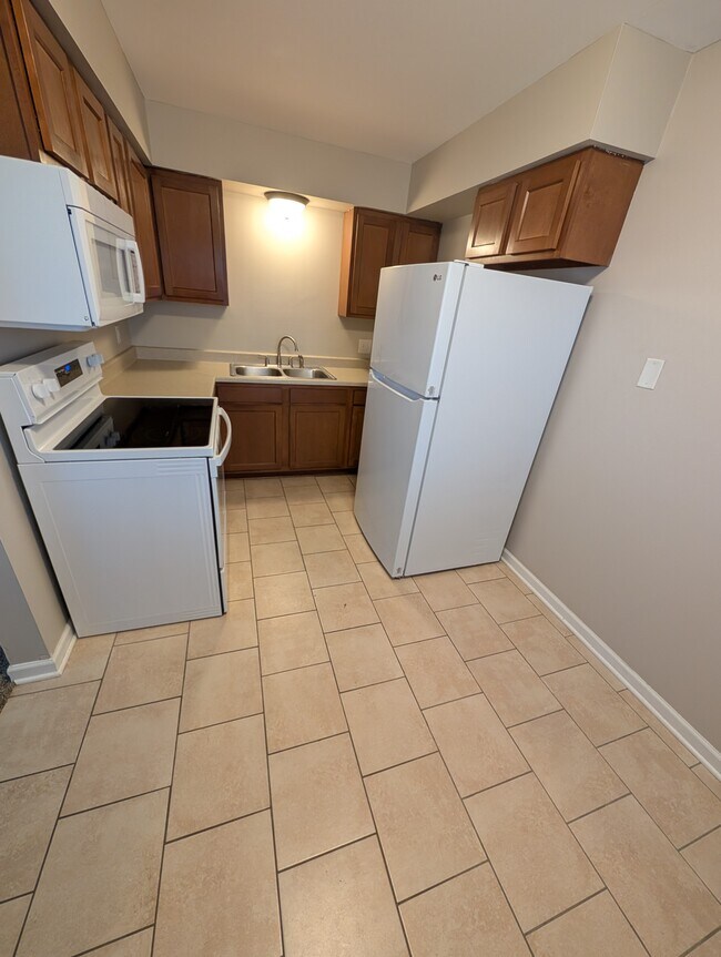 Cocina - 1210 S BUS 127