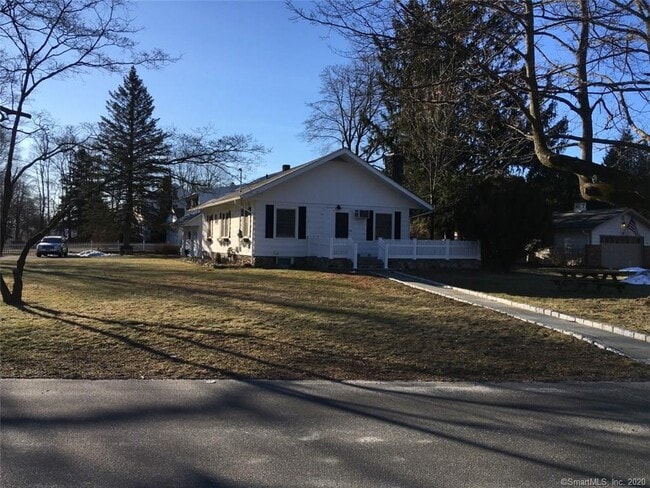 Building Photo - 18 Glover Ave