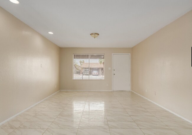 Foto del edificio - Great Chandler location with no HOA!!!