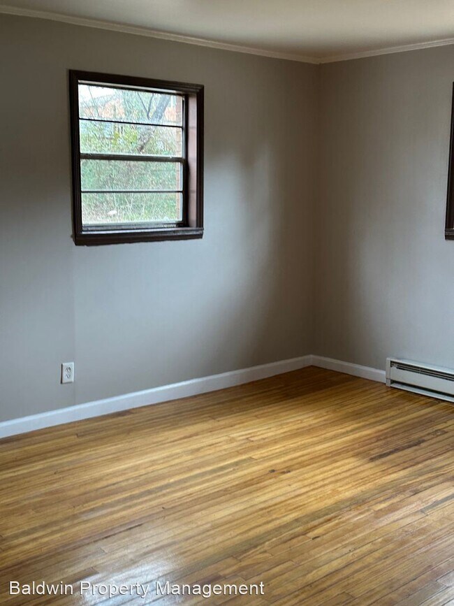 Building Photo - 3 br, 1 bath House - 105 N Cleveland Ave