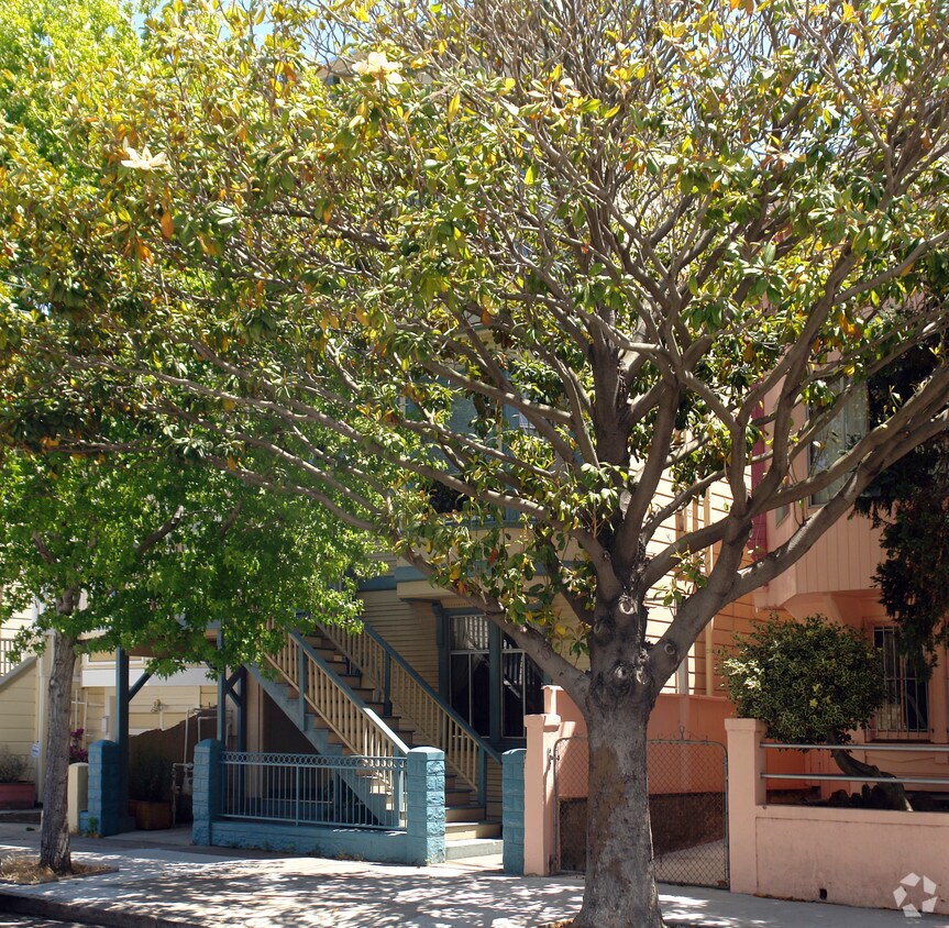 Foto del edificio - 2729 Bryant St