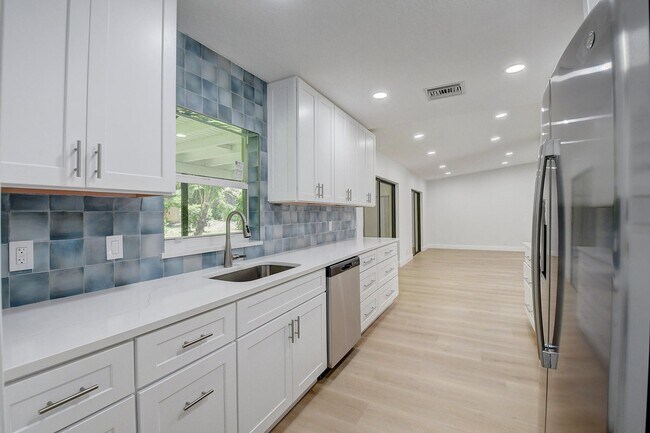 Foto del edificio - 2520 SW 4th St